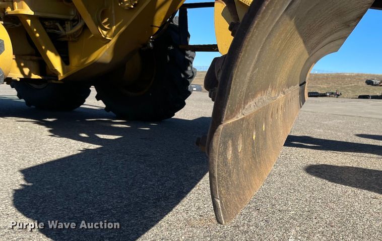 image for item DL5853 1979 Caterpillar 140G  motor grader