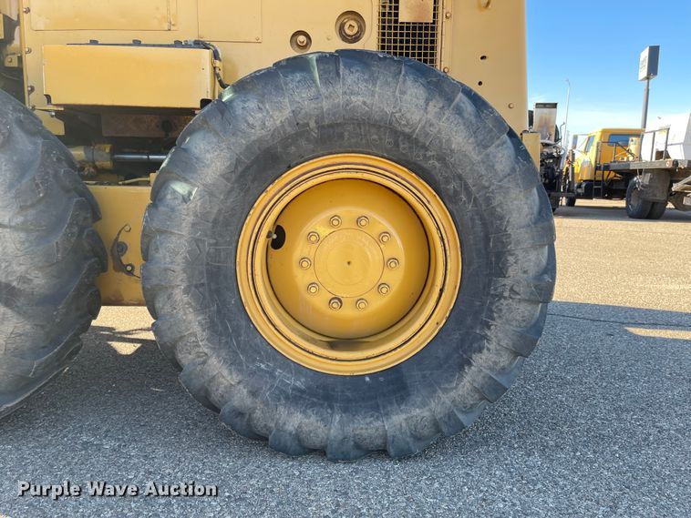 image for item DL5853 1979 Caterpillar 140G  motor grader