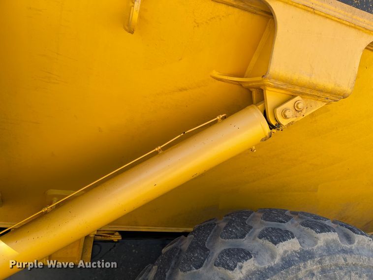 image for item DL5854 2007 Komatsu HM300-2  haul truck