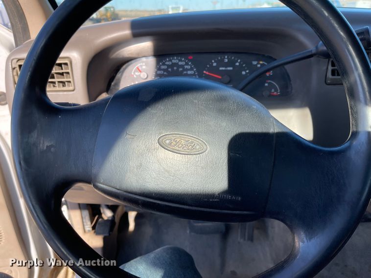 image for item DL5855 2002 Ford F550 Super Duty XL  flatbed truck