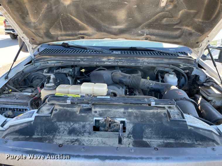 image for item DL5855 2002 Ford F550 Super Duty XL  flatbed truck