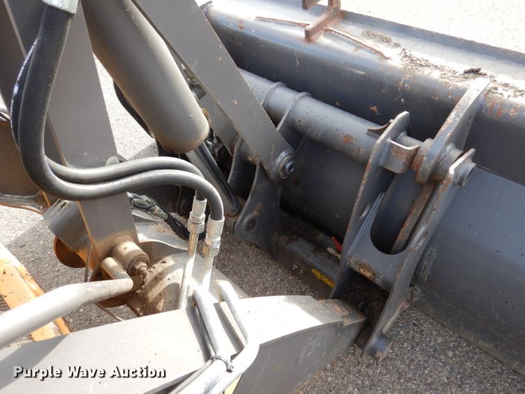 image for item DL5856 2012 Volvo BL70B  backhoe