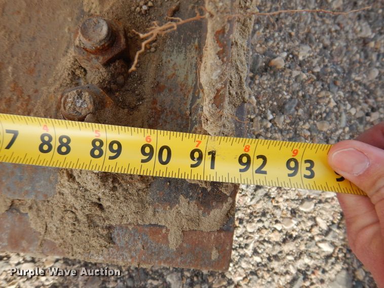 image for item DL5856 2012 Volvo BL70B  backhoe