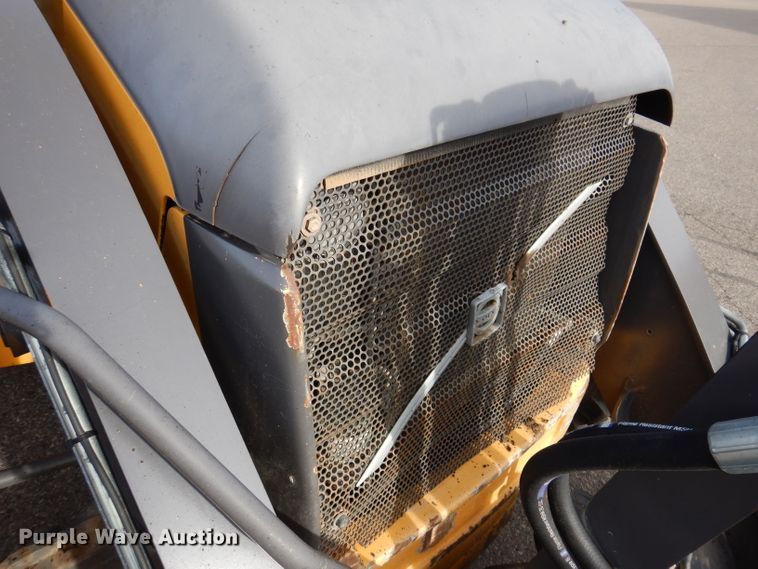 image for item DL5856 2012 Volvo BL70B  backhoe