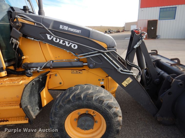 image for item DL5856 2012 Volvo BL70B  backhoe