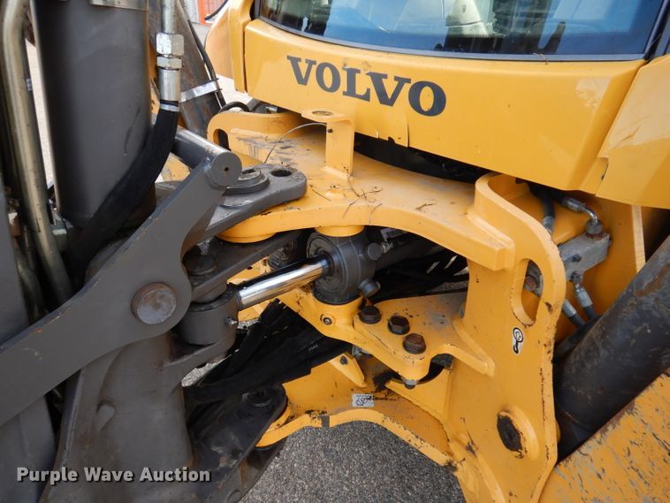 image for item DL5856 2012 Volvo BL70B  backhoe