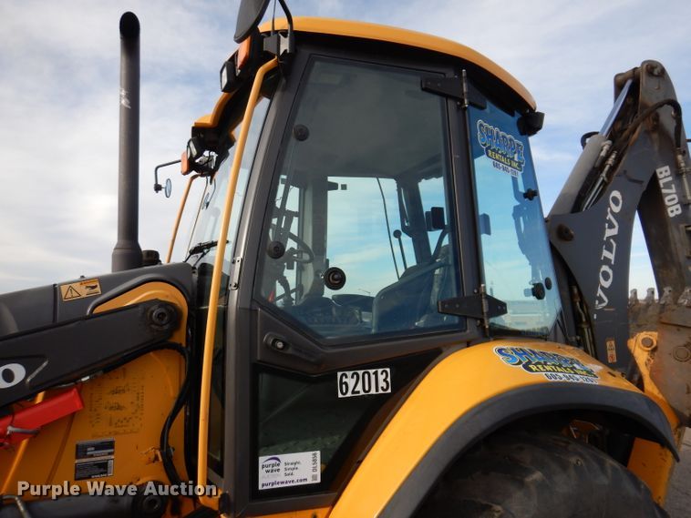 image for item DL5856 2012 Volvo BL70B  backhoe