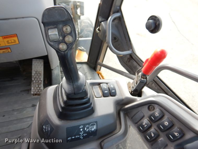 image for item DL5856 2012 Volvo BL70B  backhoe