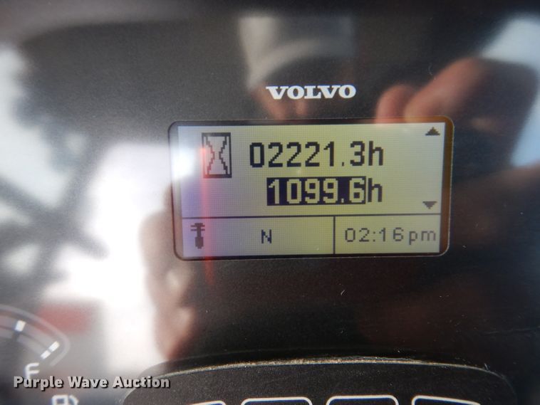 image for item DL5856 2012 Volvo BL70B  backhoe