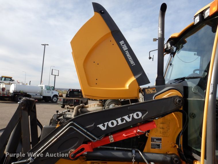 image for item DL5856 2012 Volvo BL70B  backhoe
