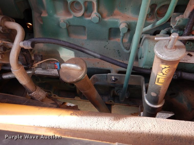 image for item DL5856 2012 Volvo BL70B  backhoe