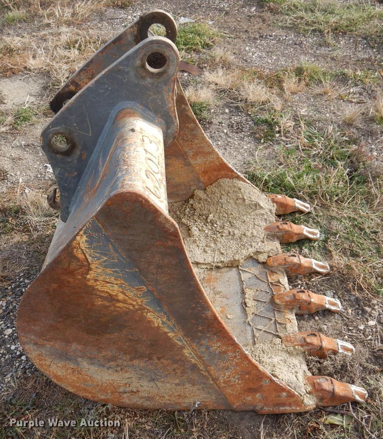 image for item DL5856 2012 Volvo BL70B  backhoe