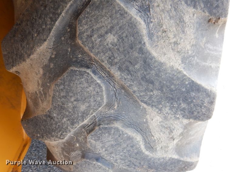 image for item DL5856 2012 Volvo BL70B  backhoe