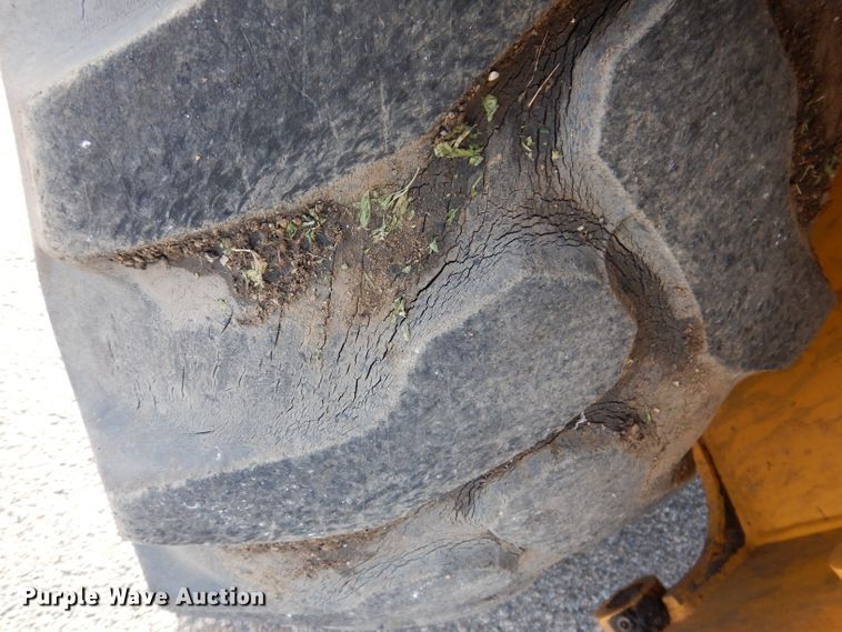 image for item DL5856 2012 Volvo BL70B  backhoe