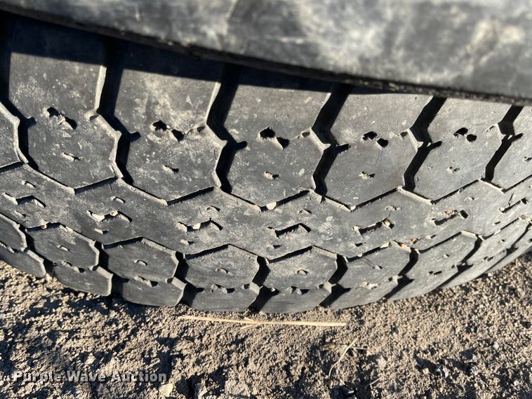 image for item IK9686 (7) tires