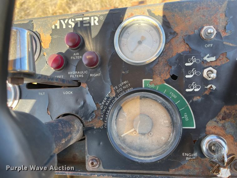 image for item IK9721 Hyster C852A  single drum vibratory roller