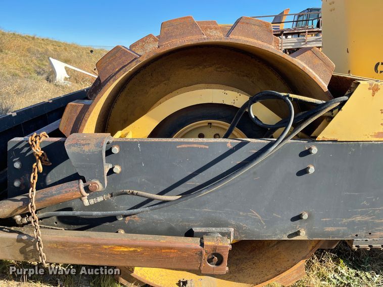 image for item IK9721 Hyster C852A  single drum vibratory roller