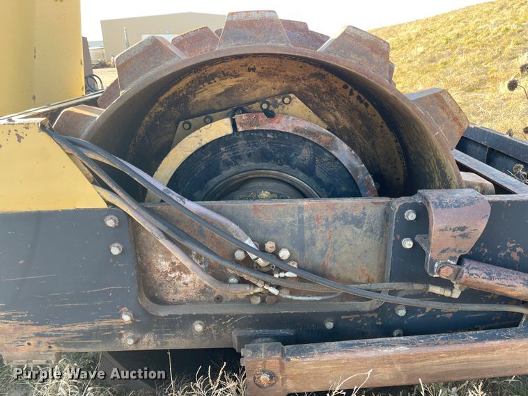 image for item IK9721 Hyster C852A  single drum vibratory roller