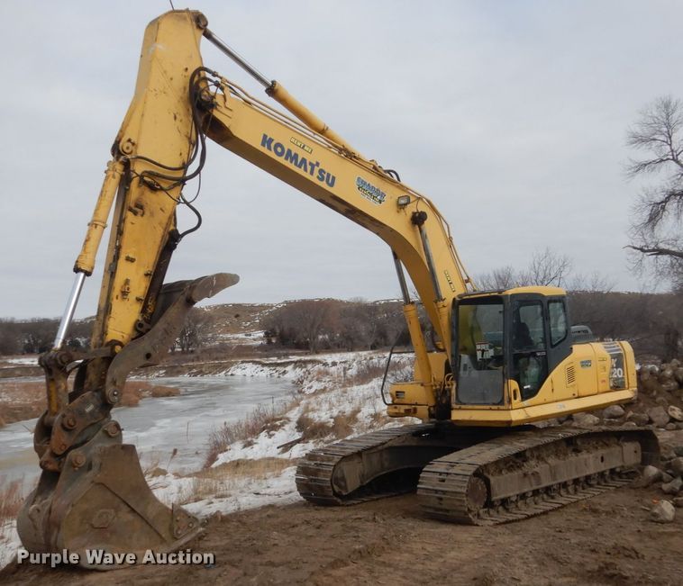 image for item IU9783 2004 Komatsu PC220LC-7L  excavator
