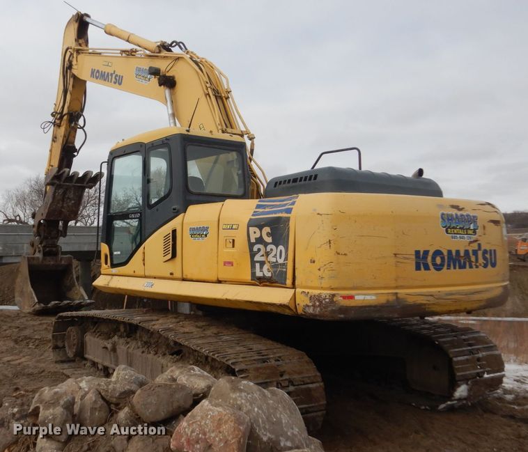 image for item IU9783 2004 Komatsu PC220LC-7L  excavator