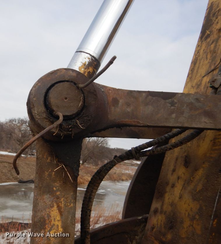 image for item IU9783 2004 Komatsu PC220LC-7L  excavator