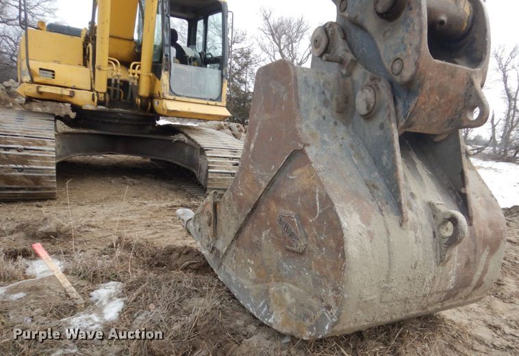 image for item IU9783 2004 Komatsu PC220LC-7L  excavator