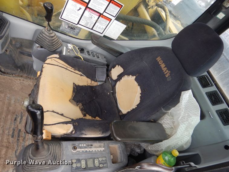 image for item IU9783 2004 Komatsu PC220LC-7L  excavator