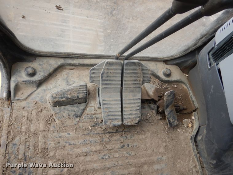image for item IU9783 2004 Komatsu PC220LC-7L  excavator