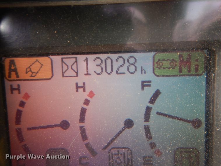 image for item IU9783 2004 Komatsu PC220LC-7L  excavator