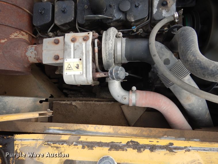 image for item IU9783 2004 Komatsu PC220LC-7L  excavator