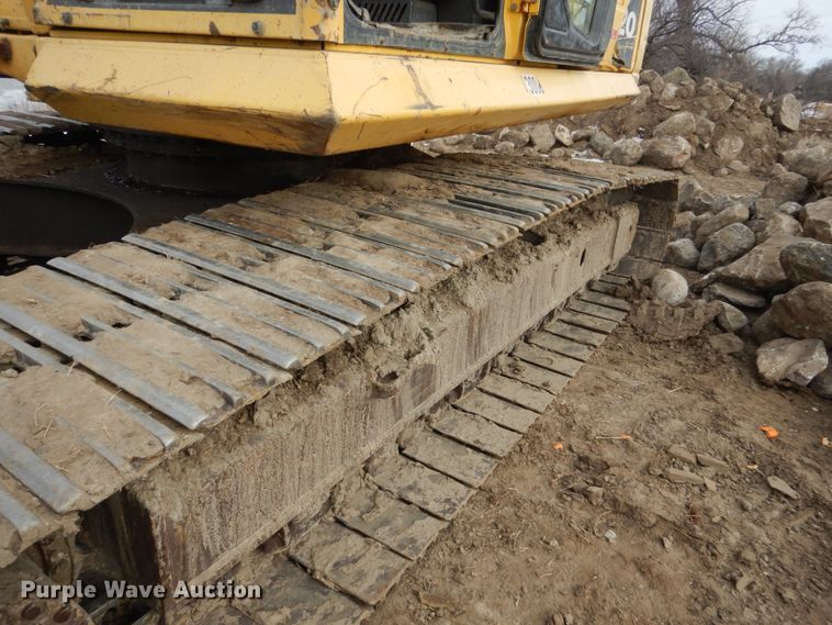 image for item IU9783 2004 Komatsu PC220LC-7L  excavator