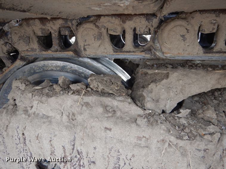 image for item IU9783 2004 Komatsu PC220LC-7L  excavator