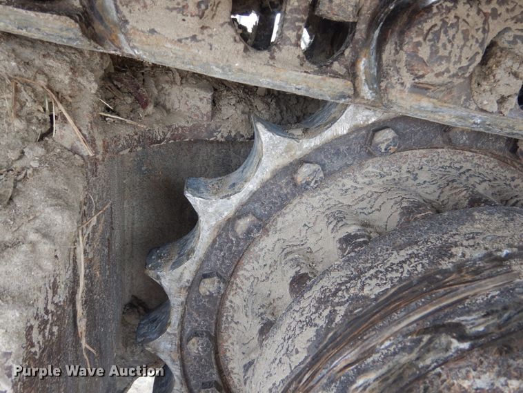 image for item IU9783 2004 Komatsu PC220LC-7L  excavator