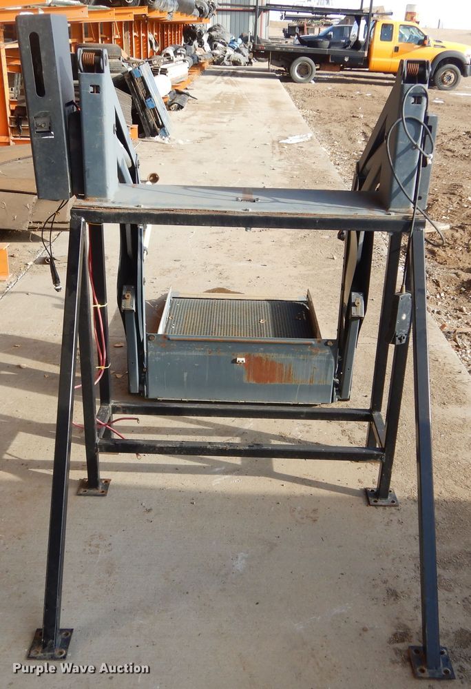 image for item KO9032 2003 Ricon S2005-S10001000  wheelchair lift