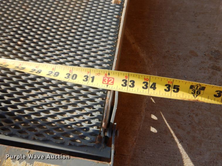 image for item KO9032 2003 Ricon S2005-S10001000  wheelchair lift