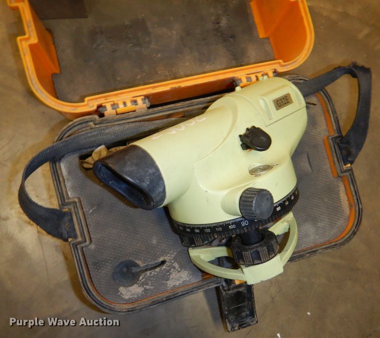 image for item KO9037 CST Berger G32E  transit level