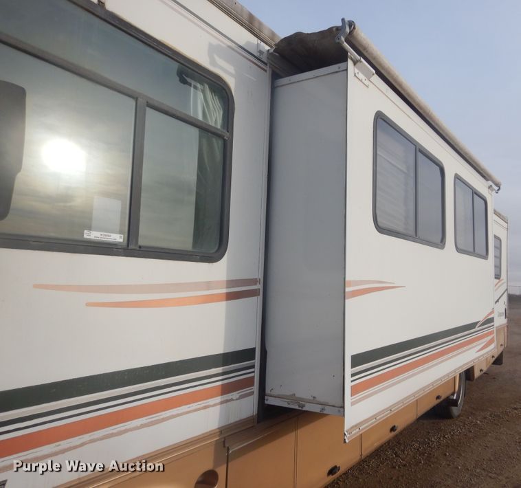 image for item KO9060 1999 Forest River Georgetown  RV