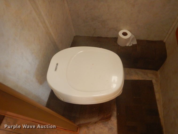 image for item KO9060 1999 Forest River Georgetown  RV