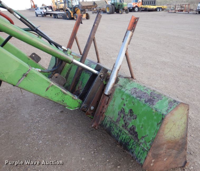 image for item KY9508 1974 John Deere 4230  tractor