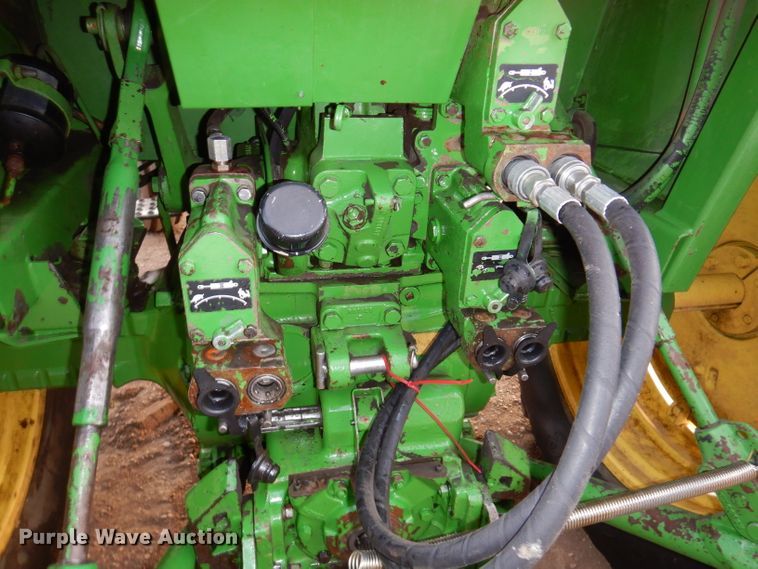 image for item KY9508 1974 John Deere 4230  tractor