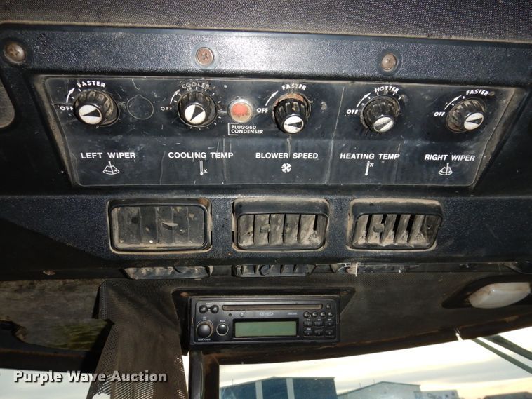 image for item KY9508 1974 John Deere 4230  tractor