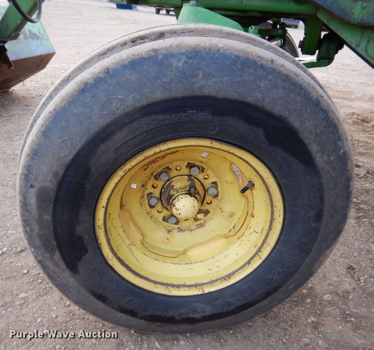 image for item KY9508 1974 John Deere 4230  tractor