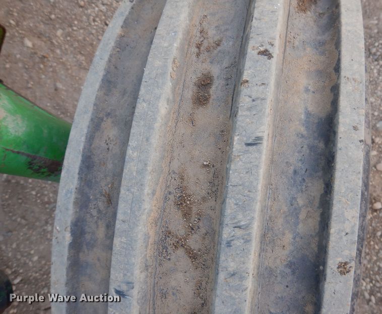 image for item KY9508 1974 John Deere 4230  tractor