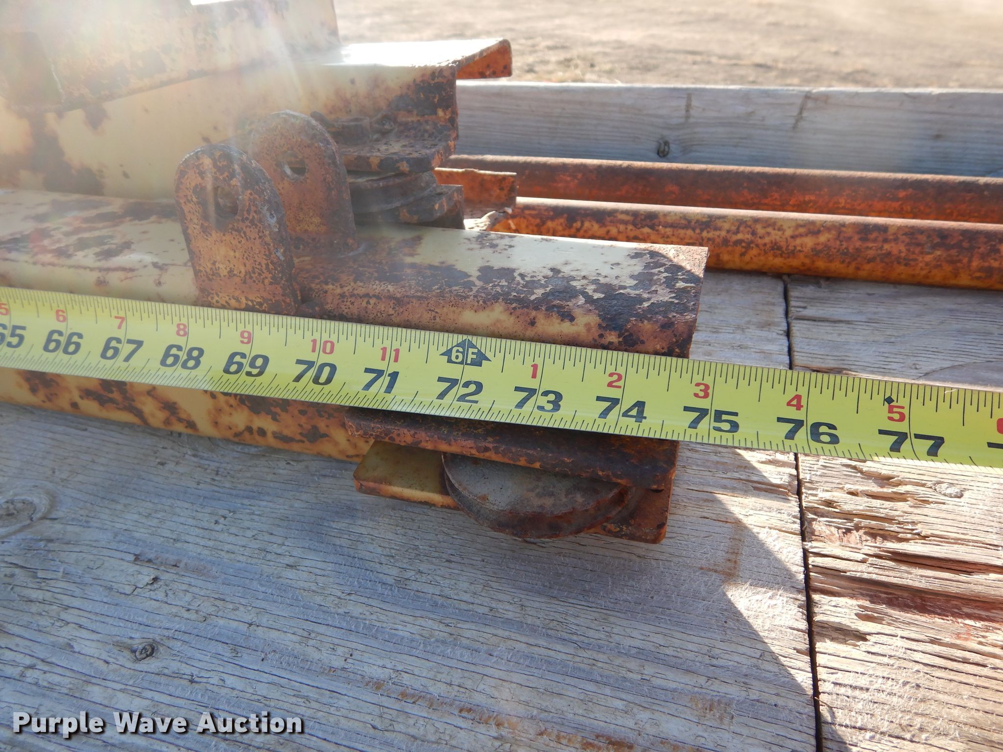 Rustgo 139 scaffolding in Pierre, SD | Item DK3307 sold | Purple Wave