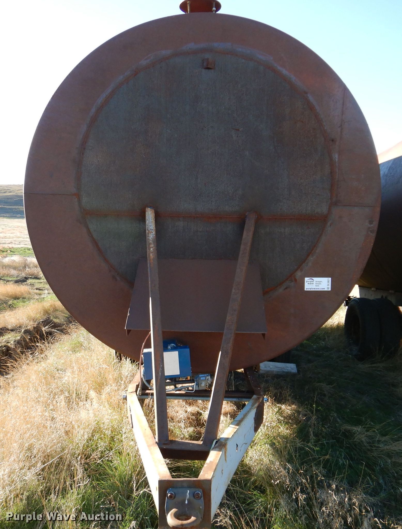 Tank trailer in Pierre, SD Item DL5821 sold Purple Wave
