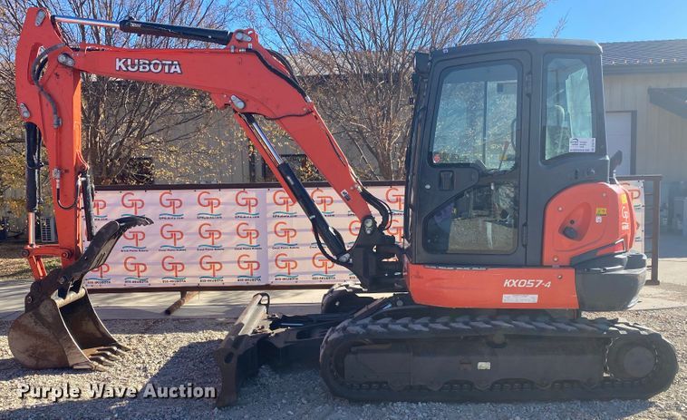 image for item DL6735 2018 Kubota KX057-4  mini excavator