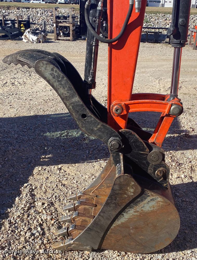 image for item DL6735 2018 Kubota KX057-4  mini excavator