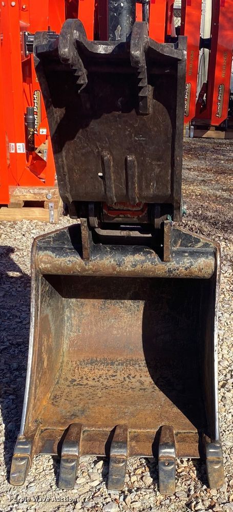 image for item DL6735 2018 Kubota KX057-4  mini excavator