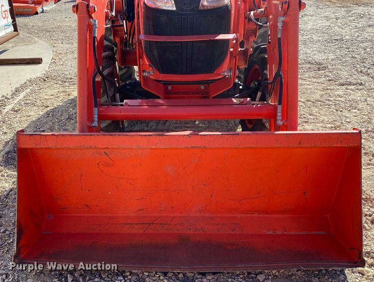 image for item DL6741 2019 Kubota L3301DT  MFWD tractor