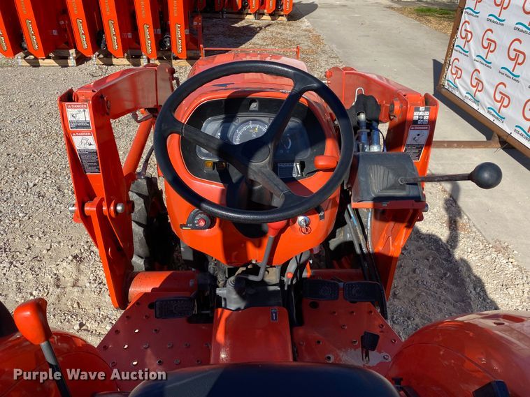 image for item DL6741 2019 Kubota L3301DT  MFWD tractor